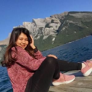 Meet your Posher, Angela